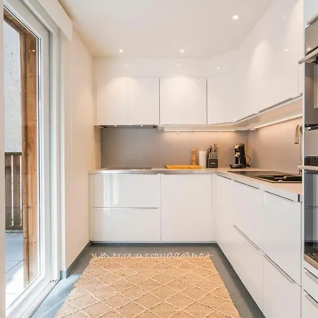 Luxurious, Updated, Warm & Stunning Terraces * Οστένδη