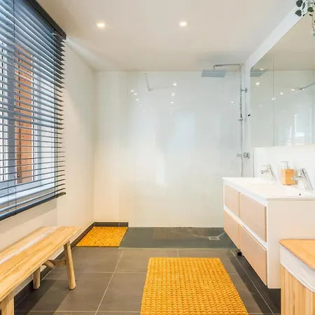 Luxurious, Updated, Warm & Stunning Terraces *